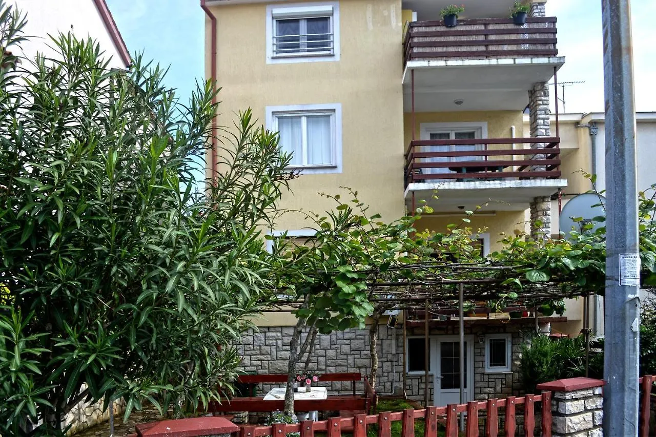 דירה פולה Sweet Home Lustig